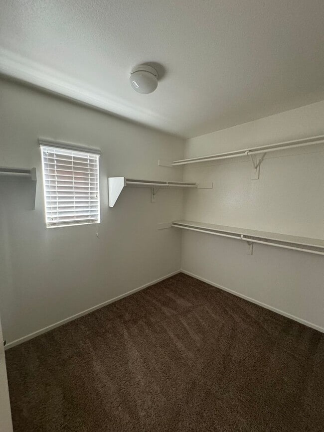 Building Photo - Beautiful Home in the Heart of Perris