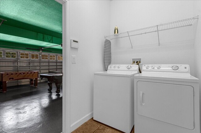 Building Photo - 1483 Rolling Fairway Dr