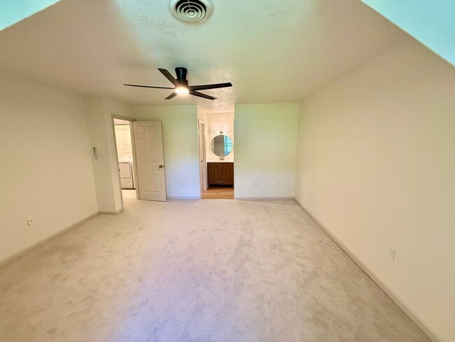 Building Photo - 5010 Trace Manor Ln