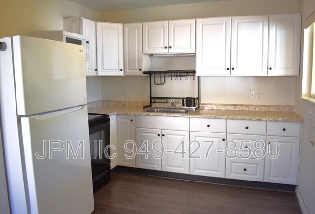 Building Photo - 440 K St