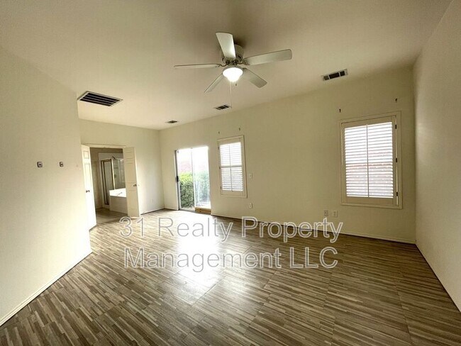 Building Photo - 4108 Hedgerow Dr