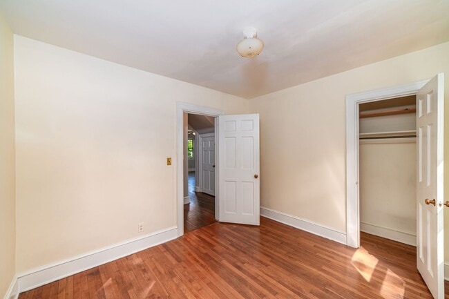 Building Photo - 3117 Sterling Point Dr