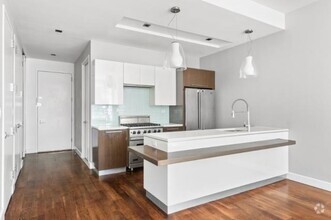 Building Photo - 2 bedroom in Long Island City NY 11101