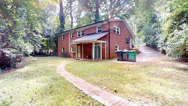 Building Photo - 3414 Bonneville Dr