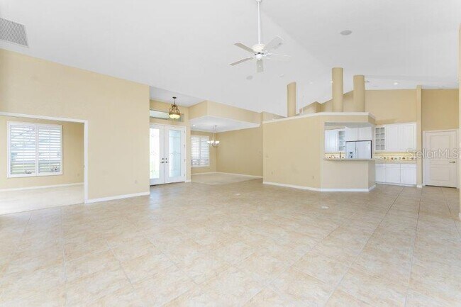 Building Photo - 3932 Madrid Ct