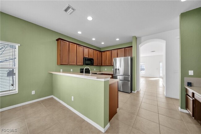 Building Photo - 8125 Silver Birch Way