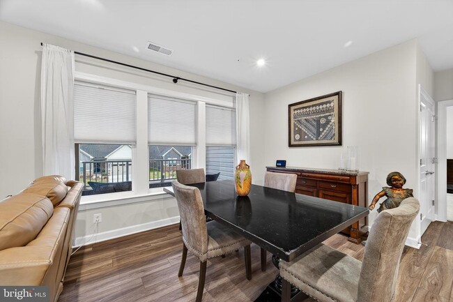 Building Photo - 21630 Hawksbill High Cir