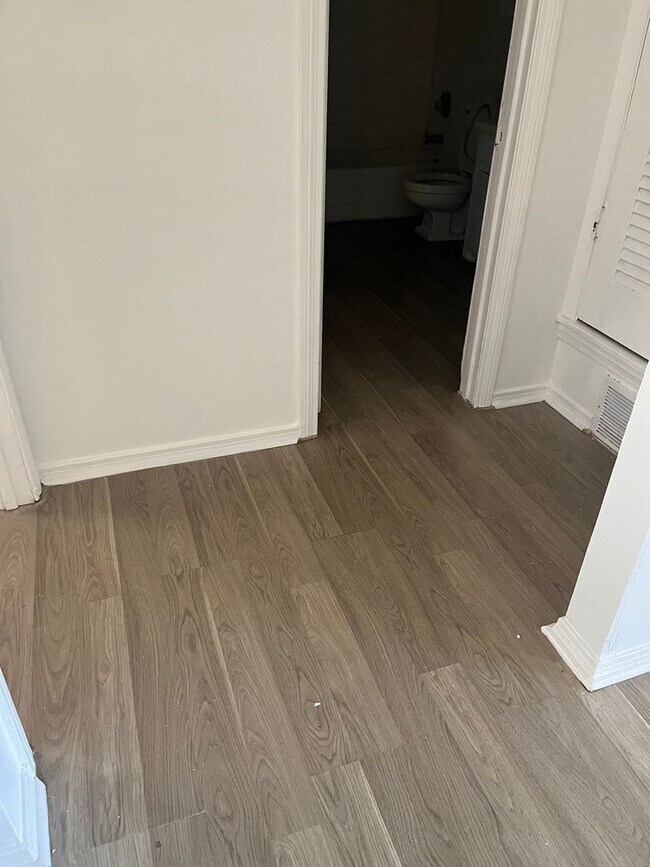 Building Photo - 1608 58th St