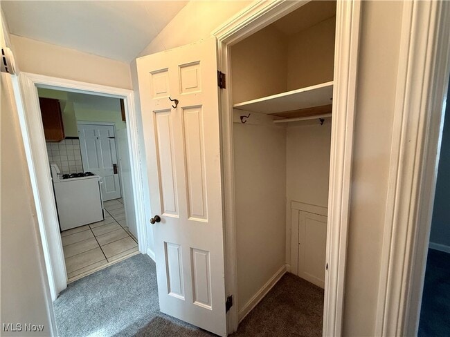 Building Photo - 3625 Rocky River Dr