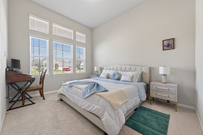 Building Photo - 32227 Cedar Crst Dr