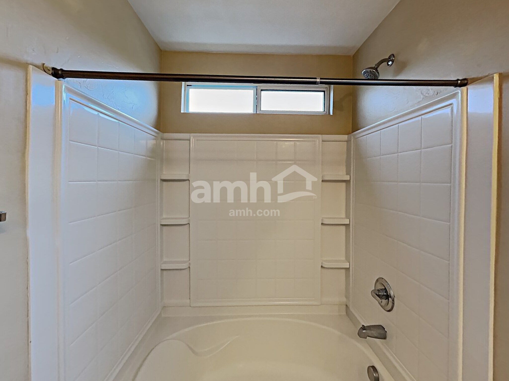 Building Photo - 245 W Paseo Celestial