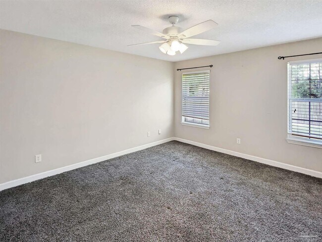 Building Photo - 734 Marlin Spike Dr
