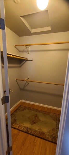 Building Photo - 312 N 18th Ave