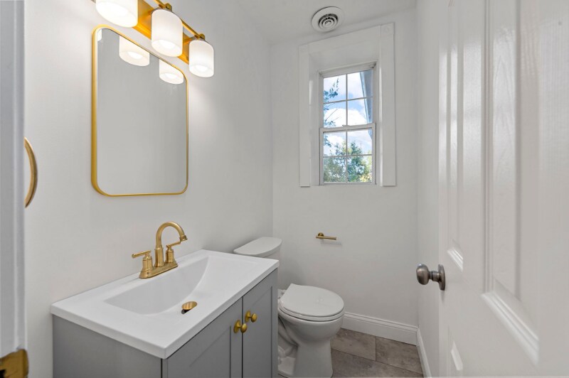 Building Photo - 7472 Hazel Ave