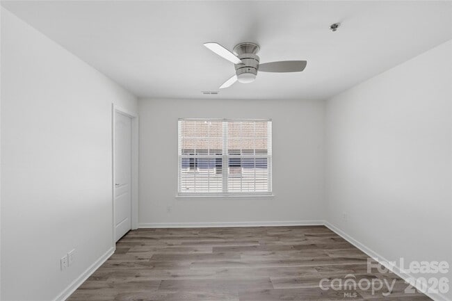 Building Photo - 6621 Tor Dr