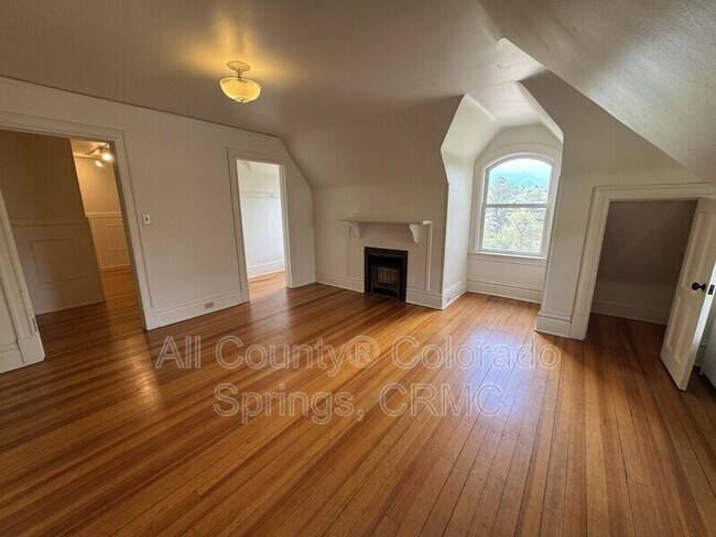 Building Photo - 1238 Wood Ave