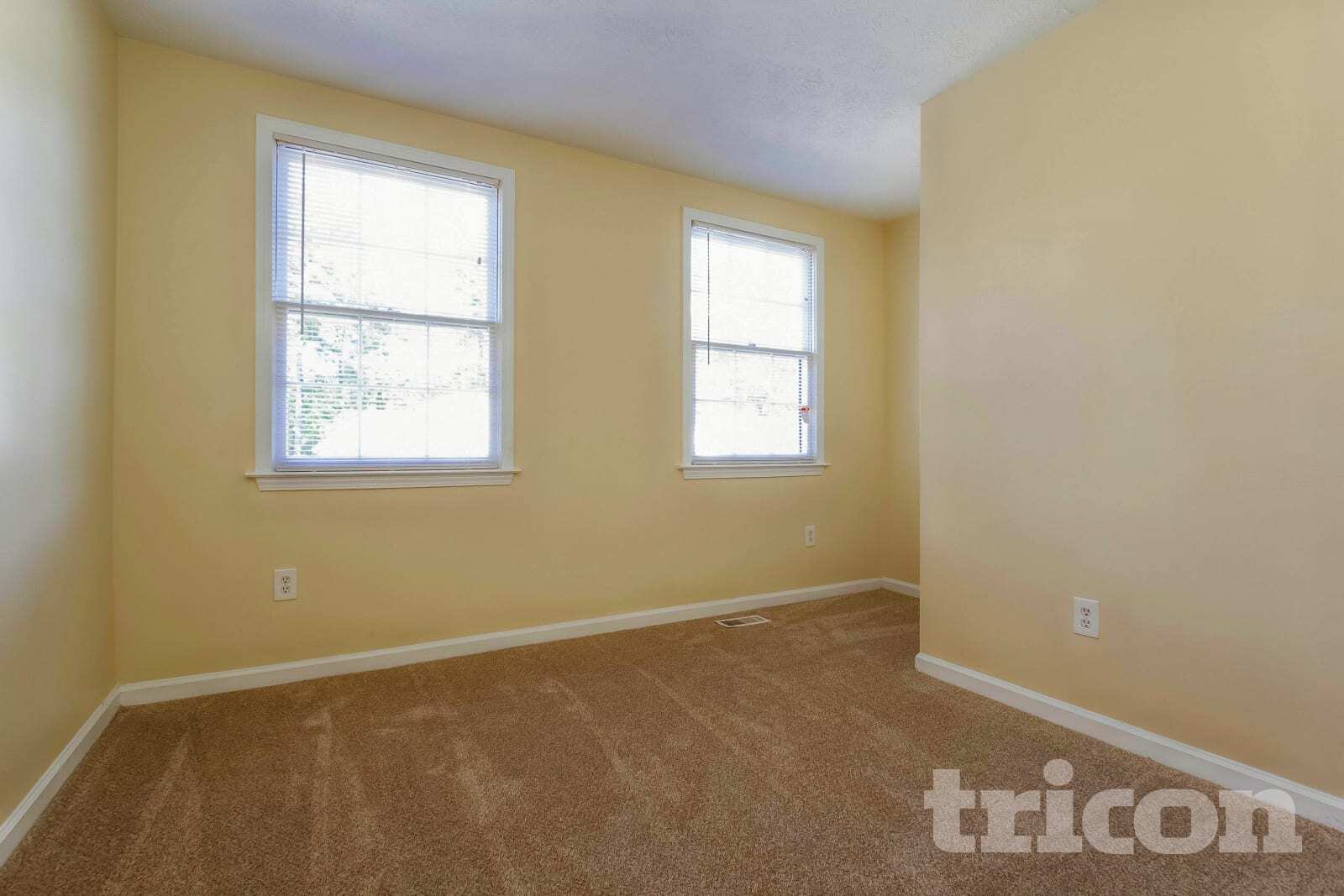 Building Photo - 4939 Clubgreen Summit