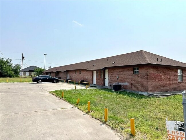 Primary Photo - Mission Apartments