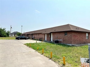 Building Photo - Mission Apartments