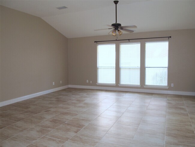 Building Photo - 20838 Kings Clover Ct