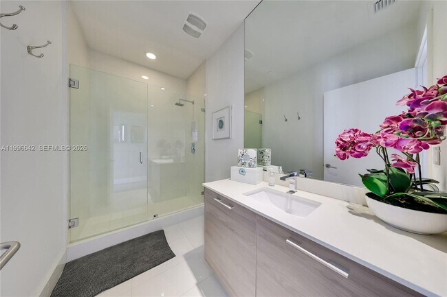 Building Photo - 1300 S Miami Ave