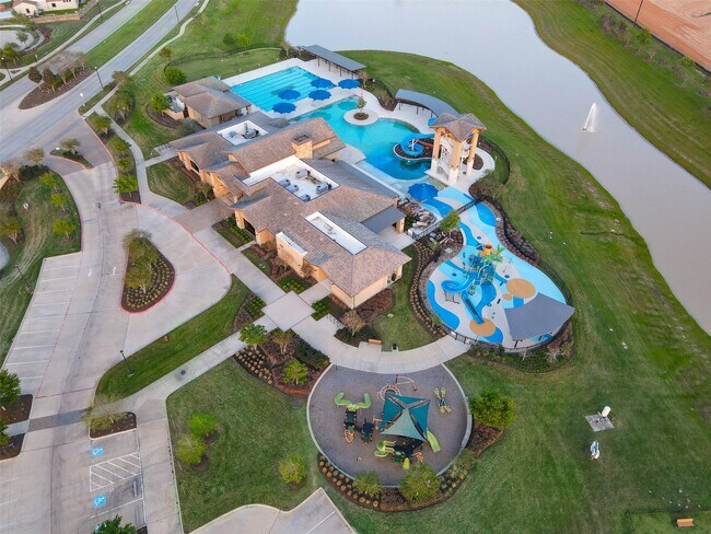 Building Photo - 29418 Emilys Rock Ln