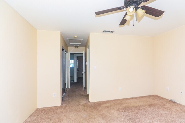 Building Photo - 91-1031 Kaimalie St. #4C3 - TJackson | 91-...