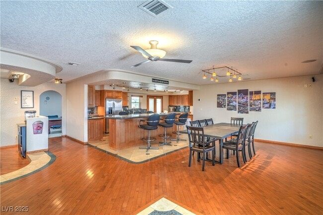 Building Photo - 3480 W Mesa Verde Ln