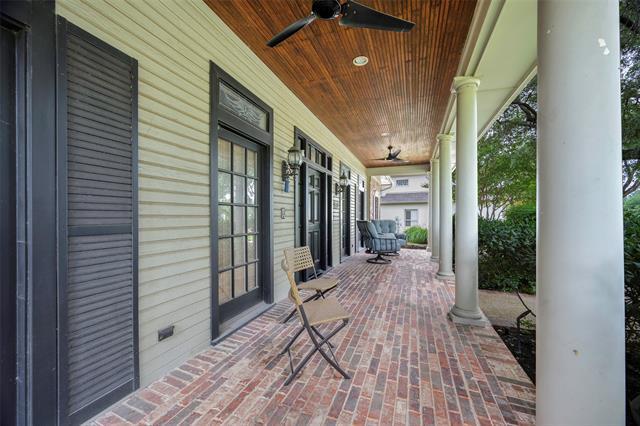 Building Photo - 6520 Twin Oaks Dr