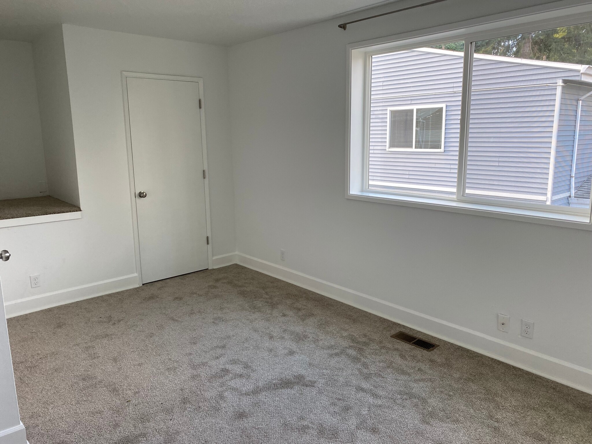 bedroom 2 - 1815 SE Harney St