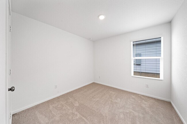 Building Photo - 241 Tahoe Ave