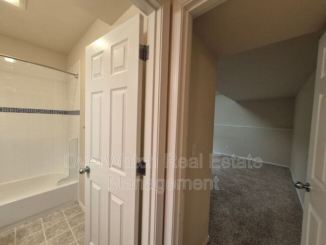 Building Photo - 9178 Eagle River Ln