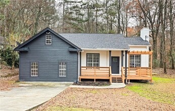 Building Photo - 7089 Wade Rd