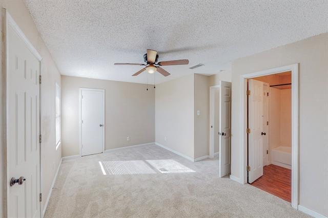 Building Photo - 301 Kings Way Dr