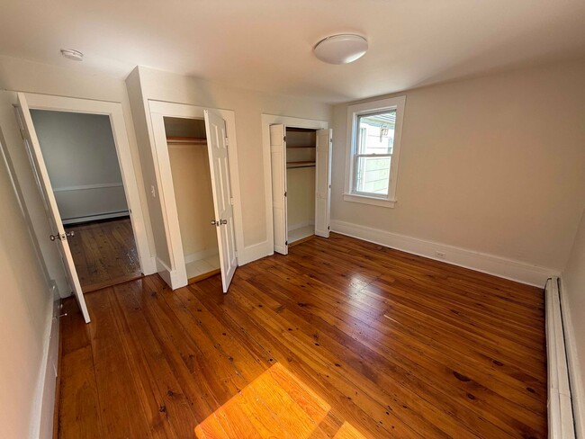 Building Photo - 178 Merrimac St