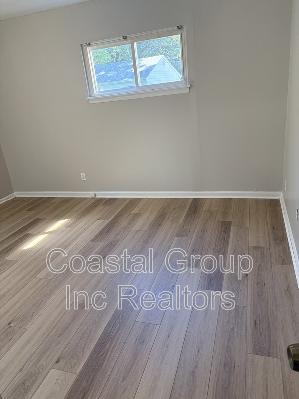 Building Photo - 5224 Silvey Dr