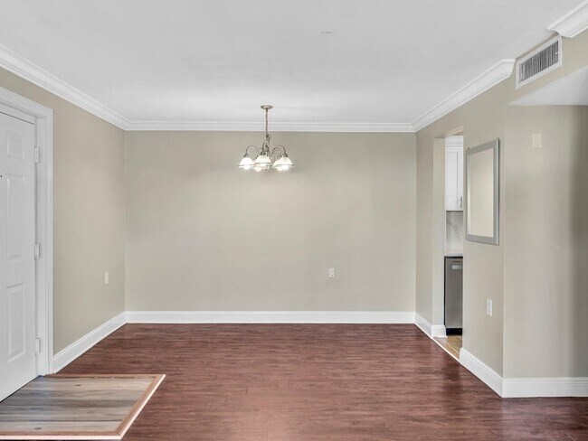 Building Photo - 1163 Lake Terry Dr