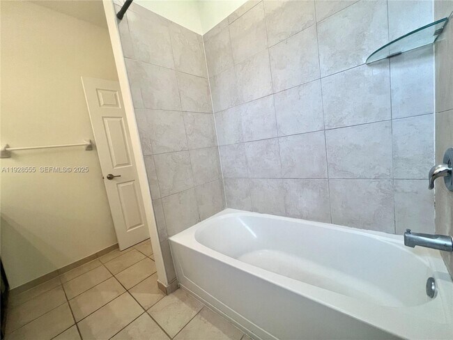 Building Photo - 15001 SW 119th Ln