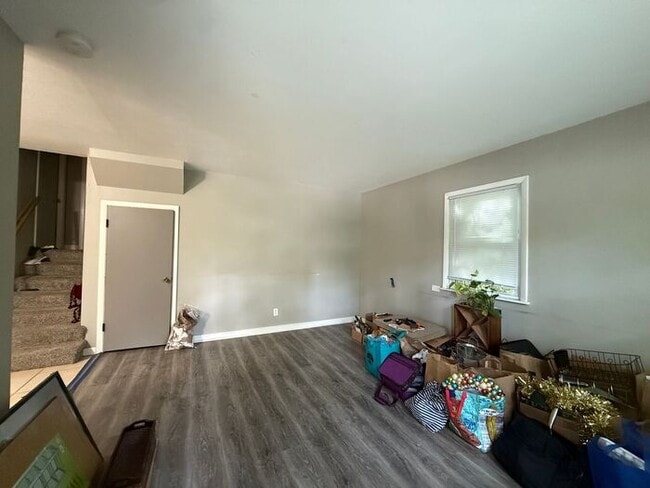 Building Photo - $1,250 | 3 Bedroom, 1 Bathroom Apartment | No Pets | Available for August 1st, 2026 Move in!