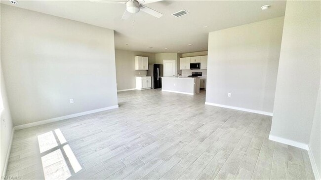 Building Photo - 17710 Shade Tree Loop