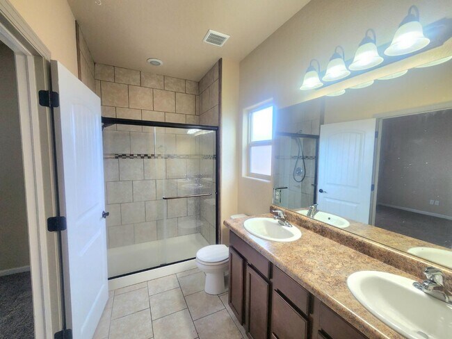 Building Photo - 3170 Glendam Drive