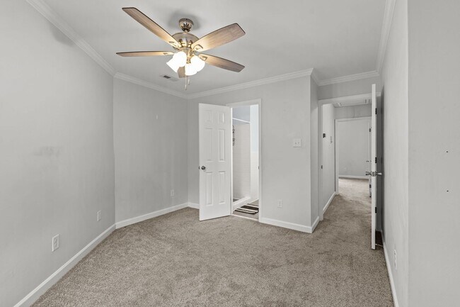 Building Photo - 849 Baldwin Ave
