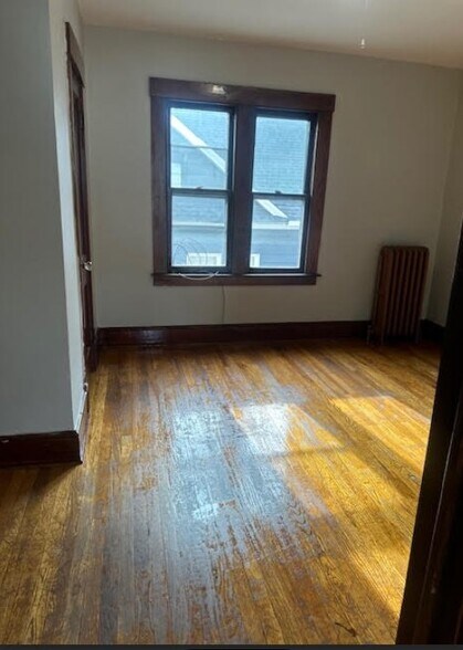 Building Photo - 26 Grandview Ave