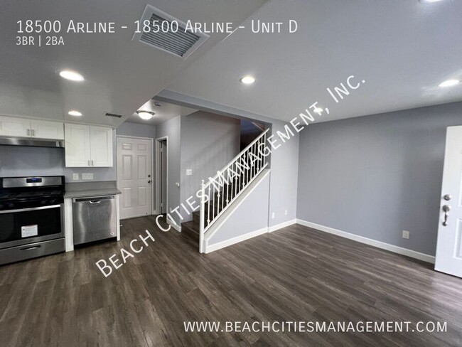 Building Photo - Remodeled 3 Bed, 2.5 Bath Town Home with A...