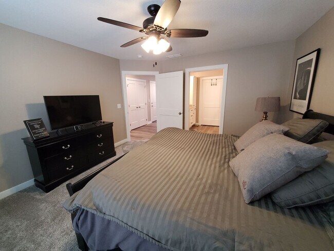 Building Photo - NEW CONSTRUCTION: 2 Bedroom 2 Full Bath Single Story in East Moline