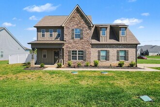 Building Photo - "Spacious 4-Bedroom Retreat with 3.5 Baths in Charming Mt. Juliet!" Beautiful
Almost 1/2 Acre Lot...