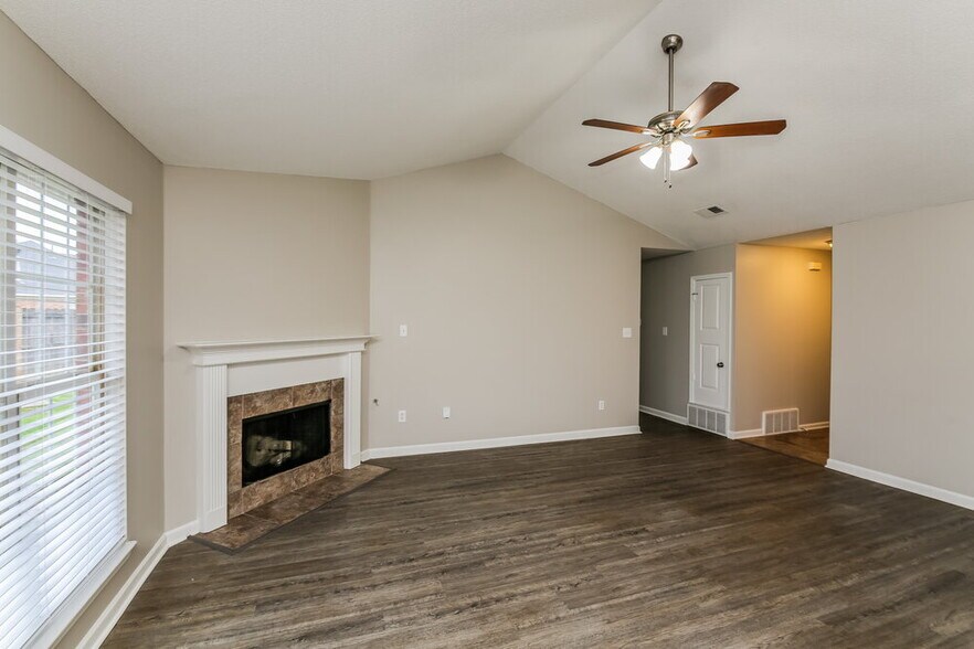 Building Photo - 7927 Nature Walk Dr