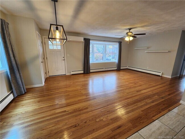 Building Photo - 24 Savi Ave