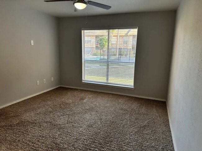 Building Photo - 16303 Lyons School Rd