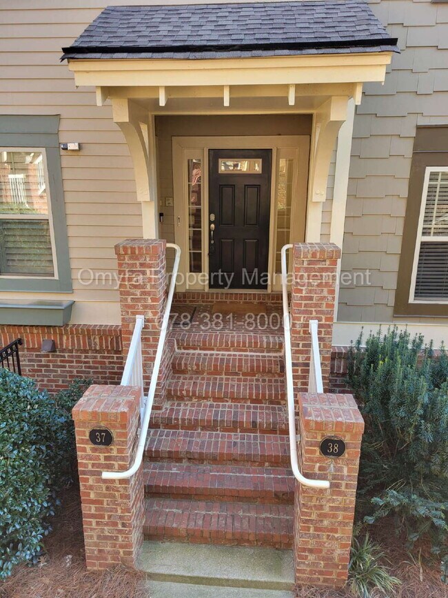 Building Photo - Stunning Townhome Overlooking Beltline at Grant Park!